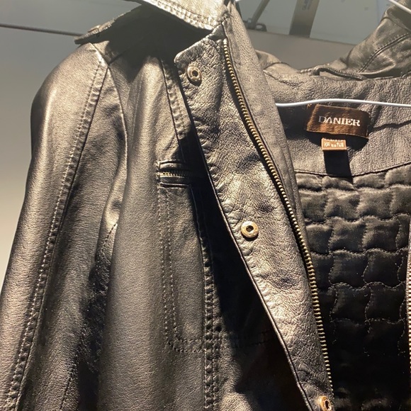 Hooded Leather Jacket - Black - Picture 4 of 9